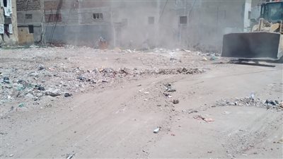 محافظ دمياط يوجه بتطوير المنطقة المجاورة للصرف الصحي بالمنتزة وتحويلها لمسطح أخضر