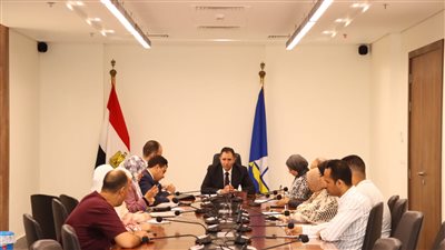 لمتابعة الخطة الاستثمارية.. محافظ دمياط يترأس اجتماعًا لمديرية الشباب والرياضة 