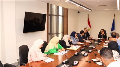  محافظ دمياط يشدد على الالتزام بالضوابط المنظمة لملف استرداد أراضي الدولة