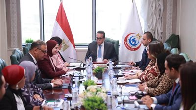خالد عبدالغفار يبحث مع نائب وزير الخارجية تطورات مشروعات قطاع الصحة
