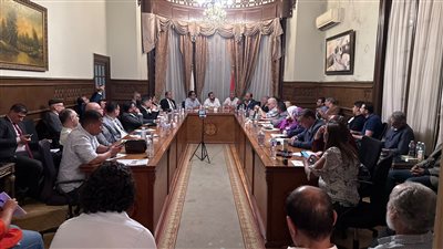 خلال المائدة المستديرة لحزب المحافظين.. قيادات تطالب بإعادة تنظيم العمل الحزبي وتعديل قانون الانتخابات