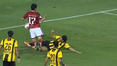 مدير الكرة بالمقاولون:كنا الأقرب للفوز على الأهلي.. وعمر لم يقصد الإساءة الأحمر