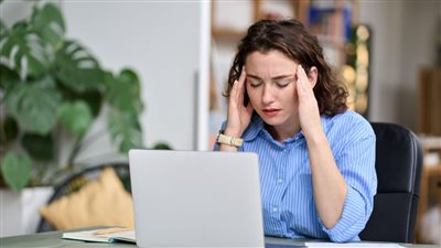 ما هو الاحتراق الوظيفي؟ وماذا يعني في بيئة العمل؟