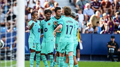 برشلونة ينجو من ريمونتادا ليفانتي ويواصل التحليق في صدارة الليجا