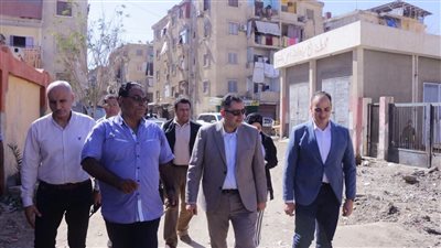 محافظ دمياط يتابع أعمال تطوير المنطقة المجاورة لمحطة رفع مياه الصرف الصحي 