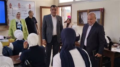 وكيل تعليم دمياط يتابع انتظام الدراسة بمدارس دمياط الجديدة بحضور لجنة وزارية