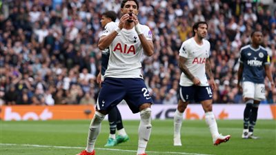 عمر مرموش مهاجم منتخب مصر وتوتنهام الإنجليزى