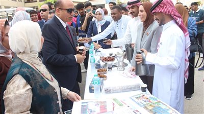 تمريض المنصورة يستقبل الطلاب الجدد والقدامى بفعاليات متنوعة للأنشطة الطلابية