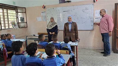 «الانضباط يبدأ بالحضور.. وكرامة المعلم خط أحمر».. مدير تعليم القاهرة تتابع مدارس المطرية ودار السلام 