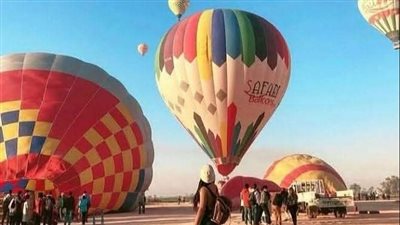 بعد توقف.. 25 رحلة بالون تعود للتحليق في سماء الأقصر تجريبيًا