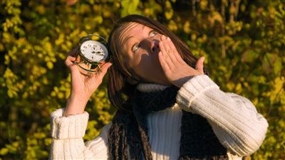كيف يؤثر الخريف على جودة النوم؟