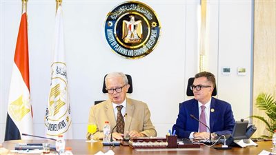التخطيط تبحث مع بنك الاستثمار الأوروبي تفعيل آلية ضمان تمويل البنية التحتية