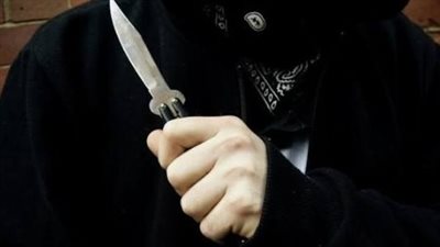 شاب ينهي حياة والده طعنا بسلاح أبيض بالبحيرة 
