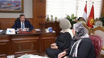 محافظ بورسعيد يتكفل بتجهيز عروس وإقامة حفل زفافها بالكامل على نفقة المحافظة