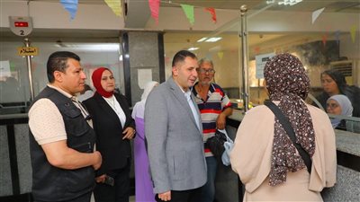 محافظ دمياط يتفقد المركز التكنولوجي لخدمة المواطنين بفارسكور ويتابع انتظام العمل