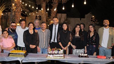 أبطال مسلسل إعلام وراثة 