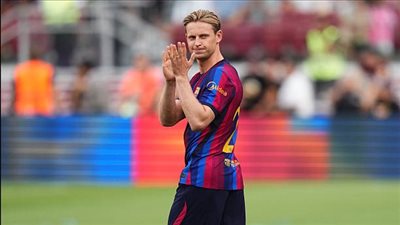 برشلونة يحدد موعد عودة فرينكي دي يونج بعد إصابة الركبة