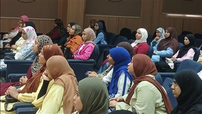 «تضامن الأقصر» تطلق ورشة عمل لتأهيل وتوزيع مكلفات الخدمة العامة بالزينية.. صور