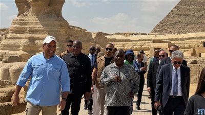 رئيس جمهورية جنوب إفريقيا يزور أهرامات الجيزة