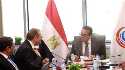 وزير الصحة يعقد اجتماعًا لمتابعة التقرير السنوي لهيئة الرقابة الصحية خلال 2026