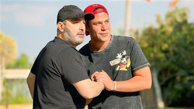 أحمد السقا بطل فيلم الأساتذة مع محمد إمام 