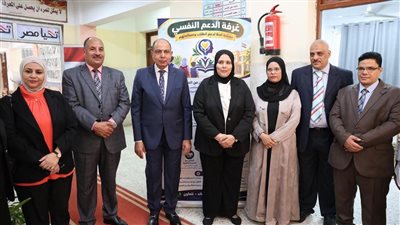 محافظ المنيا يفتتح غرفة الدعم النفسي بمدرسة «محمد وحيد حبشي» 