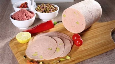 طريقة عمل لانشون الفراخ في البيت بطريقة صحية وآمنة 100%