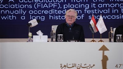 حسين فهمي 