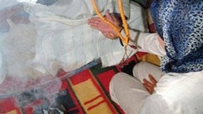 القبض على عامل بالمنيا أوهم المواطنين بقدرته على فك السحر