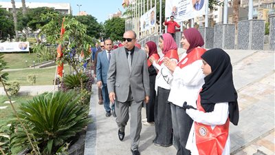 رئيس جامعة المنصورة يفتتح مهرجان الأنشطة الطلابية 2026–2027 بمشاركة 185 ألف طالب