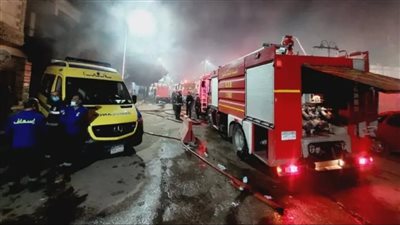 ماس كهربائي يشعل حريقا داخل محل أوكازيون بالهرم.. والنيابة تحقق