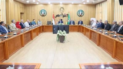تفاصيل اجتماع محافظ المنوفية بقيادات التربية والتعليم بالمحافظة