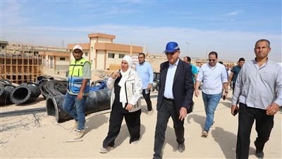 لخدمة 130ألف نسمة.. محافظ المنيا يتفقد محطة معالجة الصرف الصحي بقرية دلجا بتكلفة 600 مليون جنيه