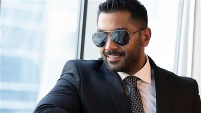 أحمد فلوكس يعلن ارتباطه: 