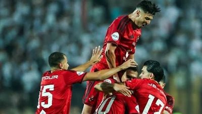 لاعبو الأهلي 