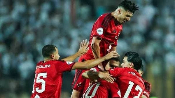 لاعبو الأهلي 
