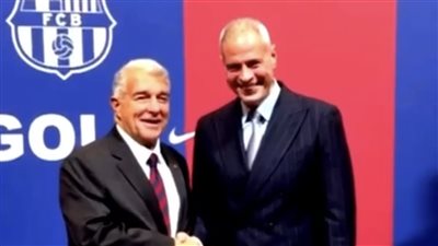 رئيس نادي برشلونة يستقبل رئيس مصر للطيران بملعب سبوتيفاي كامب نو ويشيد بالشراكة الممتدة حتى 2029