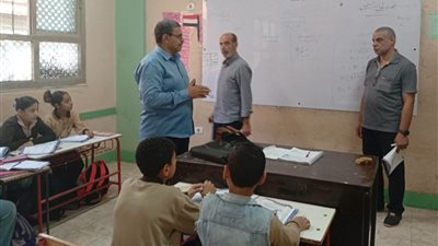 مدير تعليم شبين القناطر يؤكد أهمية التعلم الفعال وتحقيق رؤية مصر 2030 للطلاب