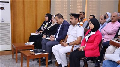 محافظ دمياط يترأس جلسة المجلس التنفيذي للمحافظة ويؤكد تكثيف المتابعة الميدانية