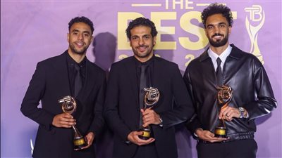 هاني سعيد وزيكو والشيبي أثناء استلام الجواةز 