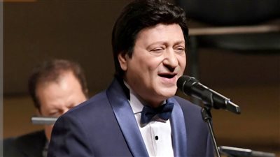 نقل محمد الحلو إلى العناية المركزة.. ونجله يطالب بالدعاء له
