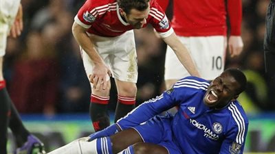 تشيلسي: زوما قد يغيب لستة أشهر عن الملاعب بسبب قطع في الرباط الصليبي