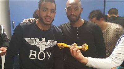 شاهد بالصورة صلح شيكابالا مع كهربا على عزومة ديك رومى 