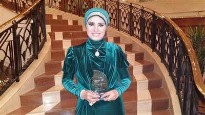 اليوم.. تكريم لمياء فهمي عبد الحميد و12 فنانة في «الجمال وتصفيف الشعر»