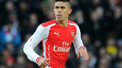 مدافع الأرسنال: أعلم كيفية إيقاف الMSN