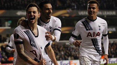 توتنهام يسقط فيورنتينا بثلاثية نظيفة ويصعد لدور ال16 في الدوري الأوروبي 