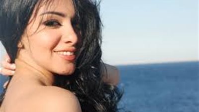 محتجزات قسم الهرم يكشفن حقيقة اعتداء ضابط الشرطة على ميرهان حسين