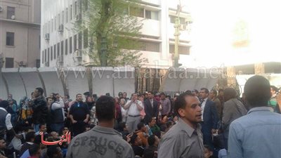 «الوزراء» يقرر تعيين حملة الماجستير والدكتوراة بالجهاز الإداري للدولة