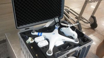 احتجاز طائرة تجسس مع «صحفى أمريكى» بمطار القاهرة الدولى