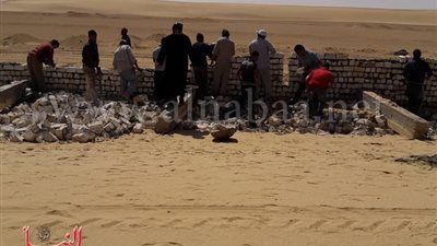 خطابات بيد الراهب «المقارى» لرهبان «وادي الريان» تأمرهم بطاعة« تواضروس»